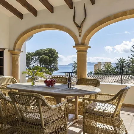 Villa Ocho *